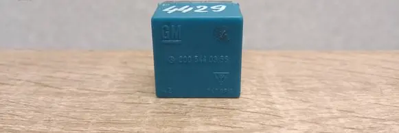 Mercedes-Benz ML W163 Charging relay 0005440356 PA6GF15