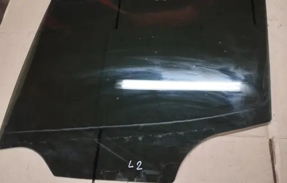 Jeep Renegade Rear door window glass