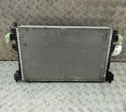 Volkswagen Tiguan Coolant radiator 5Q0121251HQ