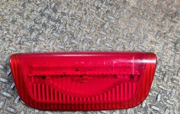 Nissan Juke I F15 Third/center stoplight 26590BV80A