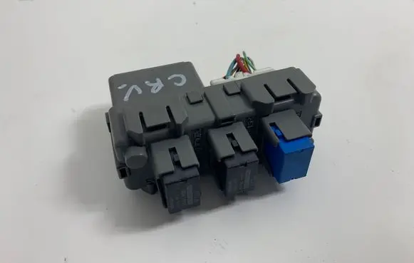 Honda CR-V Fuse module V00121221 0377J