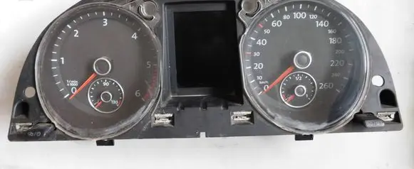 Speedometer (instrument cluster)