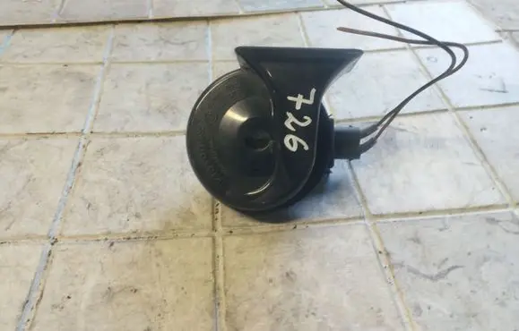 Volkswagen PASSAT B5 Horn signal 0092018