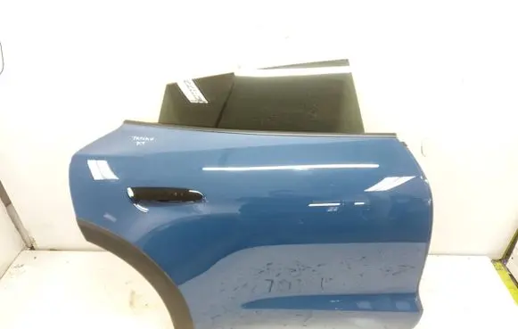 Porsche Taycan 9J1 Rear door PORTAY
