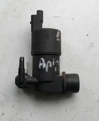 Windshield washer spray nozzle
