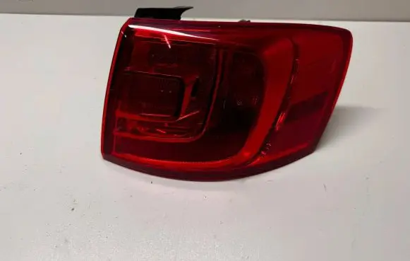Volkswagen Jetta VI Rear/tail lights 1W4130