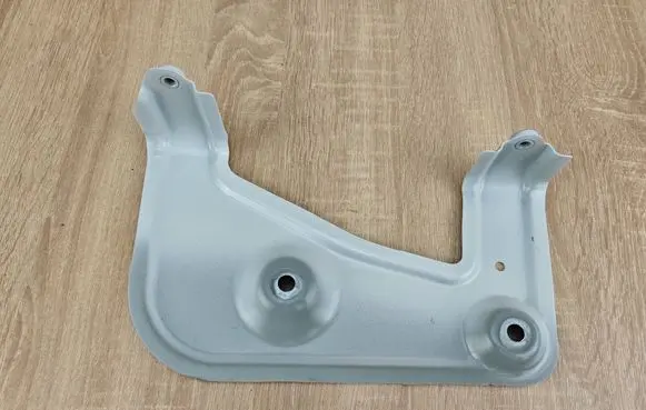BMW X6 G06 Fender mounting bracket 7418219