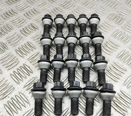 BMW XM Nuts/bolts 6795153