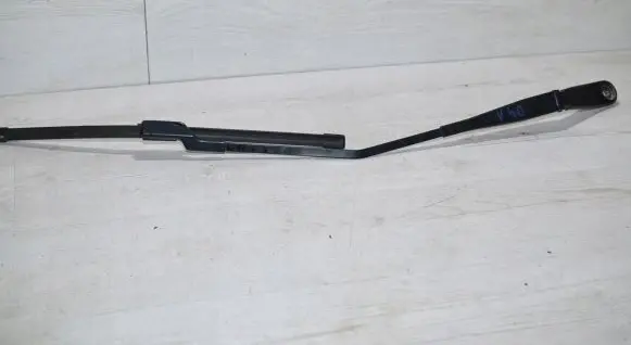 Volvo V40 Windshield/front glass wiper blade 31276060
