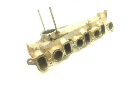 Toyota Hilux (N140, N150, N160, N170) Intake manifold