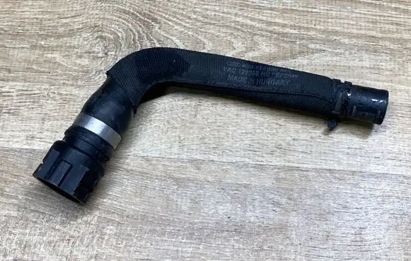Audi A6 S6 C6 4F Engine coolant pipe/hose 4G0122109A