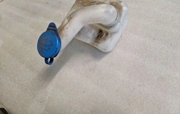 Audi 80 90 S2 B4 Windshield washer fluid reservoir/tank 4A0955453