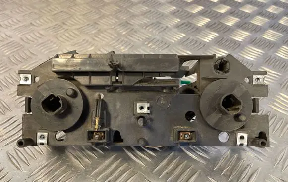 Iveco Daily 35 - 40.10 Climate control unit 112542000