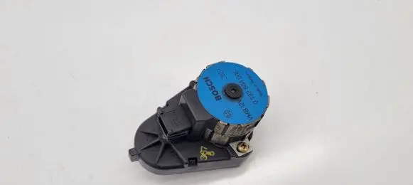 BMW 5 E34 Air flap motor/actuator 83500819 0132800006