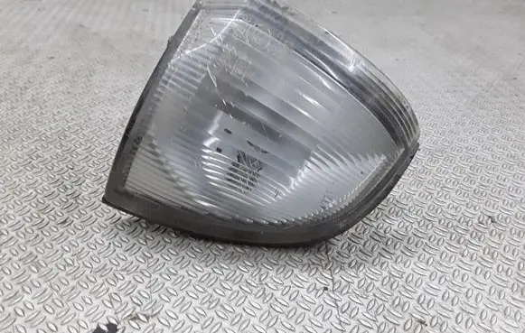 Suzuki Alto Front indicator light E23179