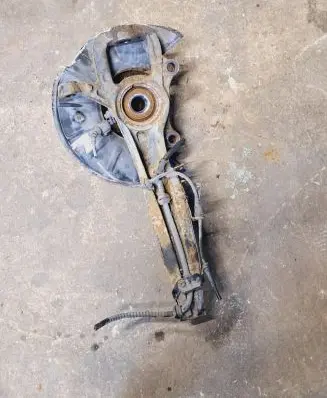 Volkswagen Touareg I Front wheel hub 7L6407258A 7L6407258