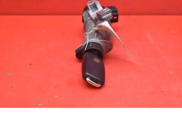 Seat Ibiza IV (6J,6P) Ignition lock 6R0905851D