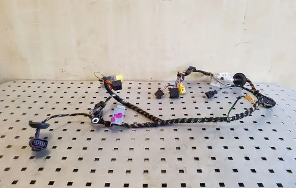 Skoda Octavia Mk2 (1Z) Front door wiring loom 1Z0120GE