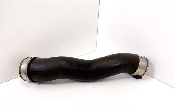 Intercooler hose/pipe
