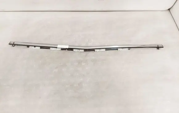 Mazda CX-7 Rear door windshield rail 
