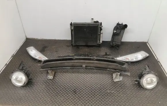 Nissan Juke I F15 Front piece kit 