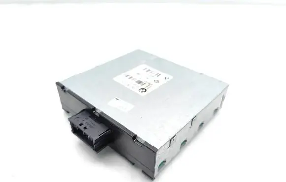 BMW X3 E83 Voltage converter inverter 9233143 6142923314302 8ES01013400