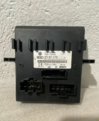 Audi Q7 4L Comfort/convenience module 4F0907279C 4F0910279AG F005V01084