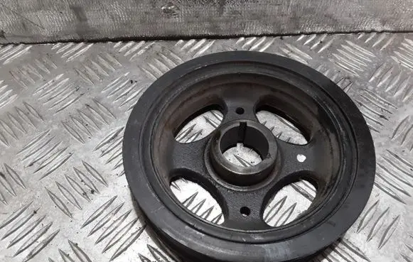 Toyota Avensis T250 Crankshaft pulley 134080R010