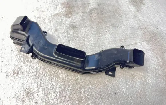 BMW X5 E70 Intake resonator 9129316