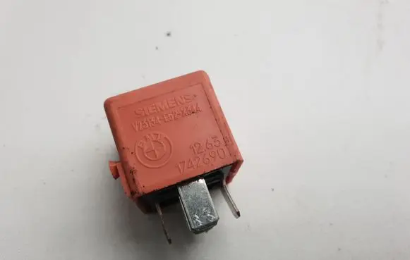 BMW 7 E38 Other relay 1742690 12631742690