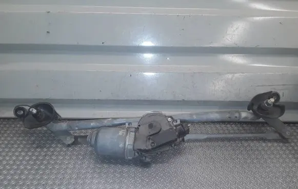 Lexus IS 220D-250-350 Front wiper linkage and motor 8511053040