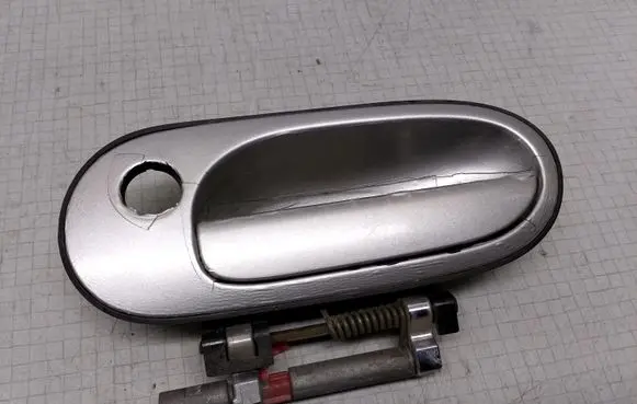 Nissan Almera N16 Front door exterior handle