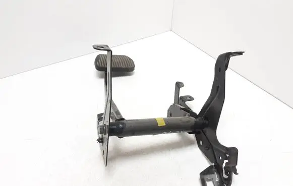 Volvo XC70 Brake pedal