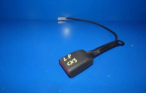 Mazda CX-5 Front seatbelt buckle