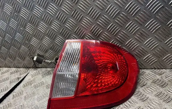Hyundai Getz Tailgate rear/tail lights 924020B5
