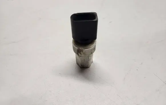 Volkswagen Golf VI Air conditioning (A/C) pressure sensor 1K0959126A