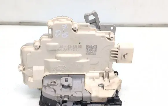 Audi A6 C7 Rear door lock 4G0839016