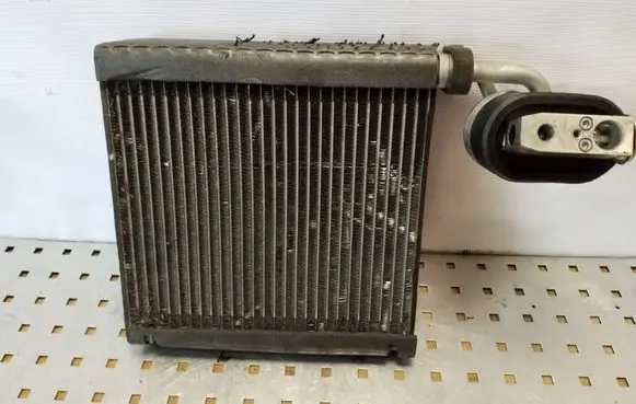 Honda FR-V A/C cooling radiator (condenser)