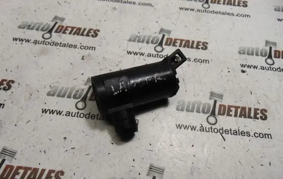 Mitsubishi Lancer Windscreen/windshield washer pump 060210-1480