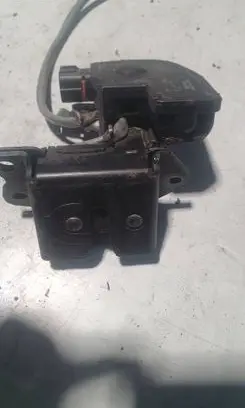 Toyota Corolla Verso E121 Loading door lock 