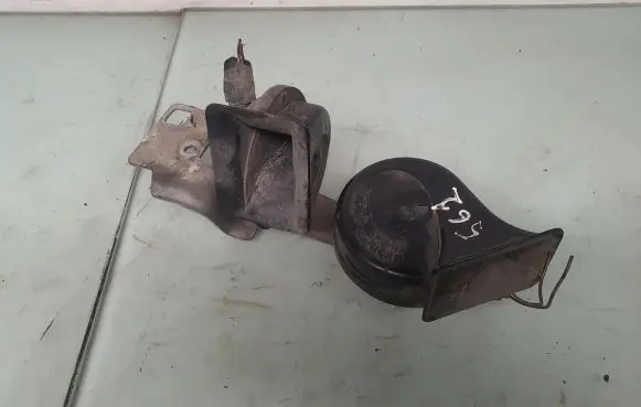 BMW 5 E60 E61 Horn signal 61336935987 61336935988