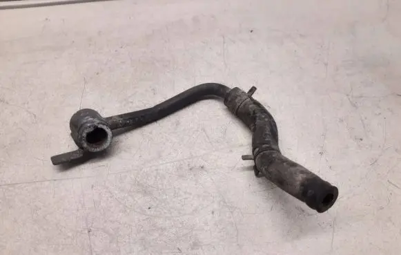 KIA Sorento Engine coolant pipe/hose