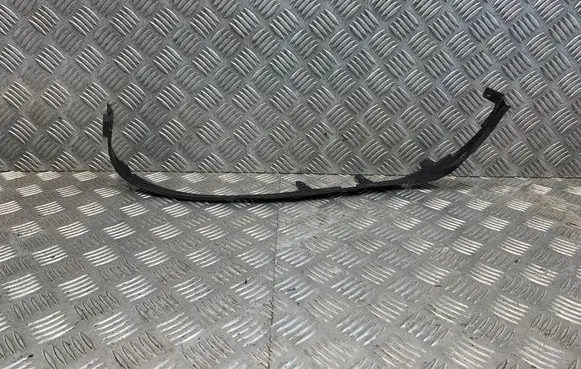 Volvo S60 Under headlight/headlamp trim 8900882