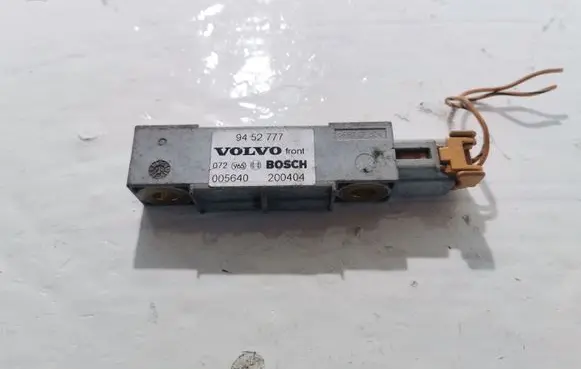 Volvo V70 Airbag deployment crash/impact sensor 9452777