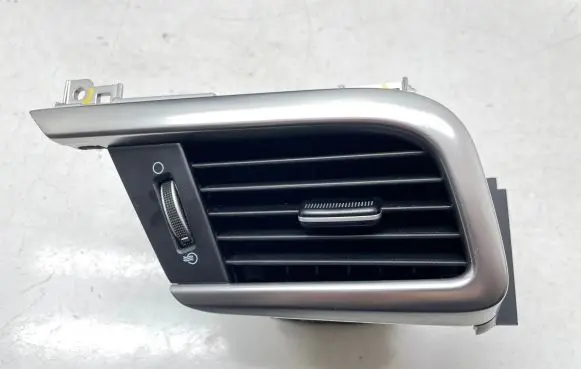 KIA Optima Dashboard side air vent grill/cover trim 84790D4000