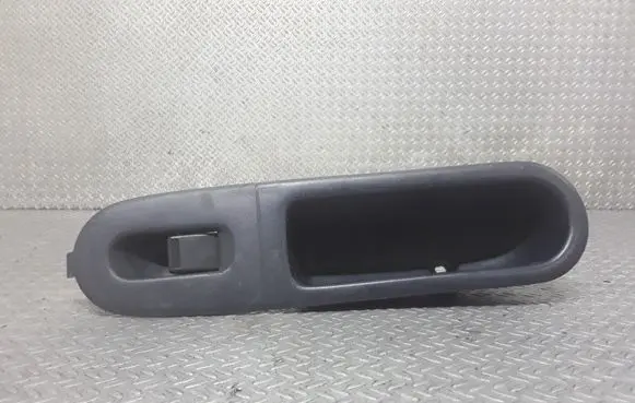 Honda HR-V Electric window control switch