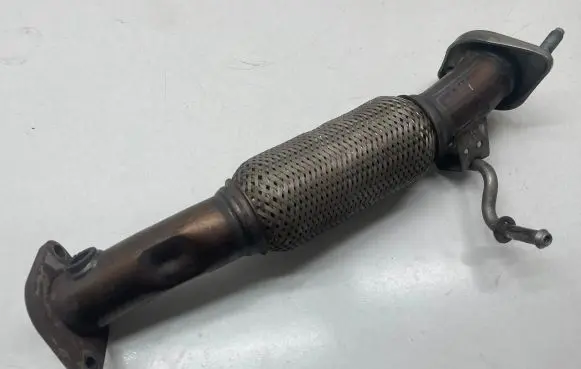 Hyundai Tucson TL Muffler pipe connector clamp 