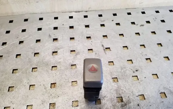 Subaru Forester SG Hazard light switch