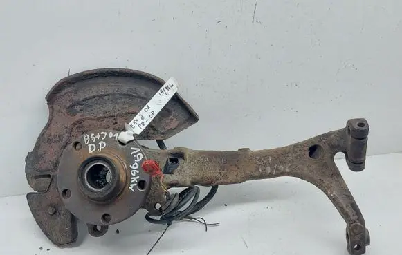 Volkswagen PASSAT B5.5 Front wheel hub