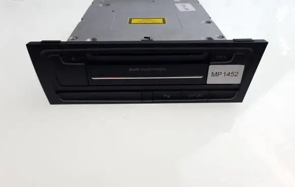 Audi A5 8T 8F Head unit multimedia control 8T2035654D